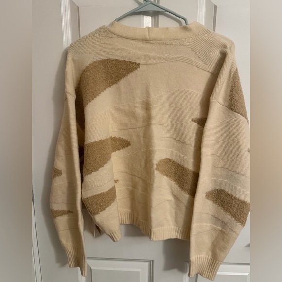 NWT Cyrus two-tone brown and cream women's cardigan sweater. Size large - Picture 4 of 5